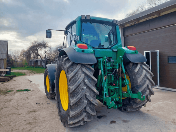 Трактор John Deere 6920 (2002)