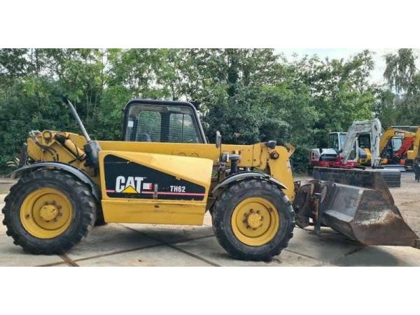 Погрузчик Caterpillar TH62 (2000)