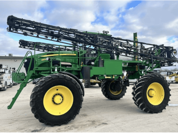 Самоходный опрыскиватель John Deere 4830 (2008)