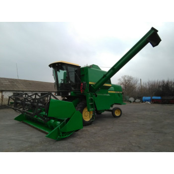 Комбайн John Deere 1065