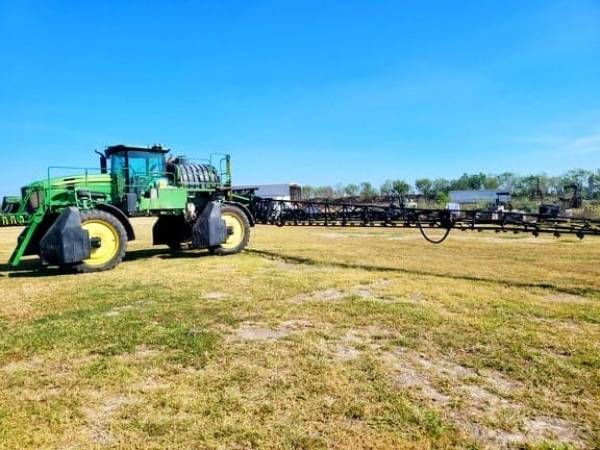Самоходный опрыскиватель John Deere 4730 (2012)