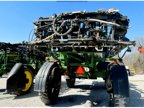 Самоходный опрыскиватель John Deere 4930 (2009)