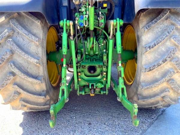 Трактор John Deere 6150M (2013)