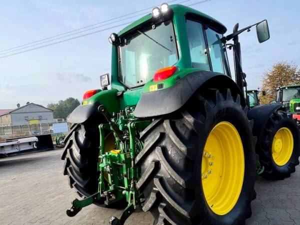 Трактор John Deere 6920 (2002)