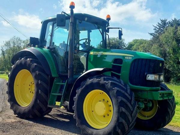 Трактор John Deere 6930 (2010)