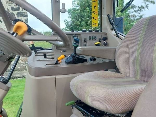 Трактор John Deere 6930 (2010)