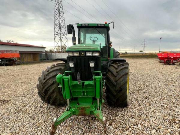 Трактор John Deere 8210 (2001)