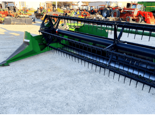 Жатка John Deere 915F