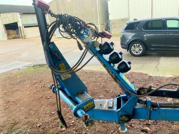 Плуг оборотный Lemken Diamant 11V 8 корпусов (2015)