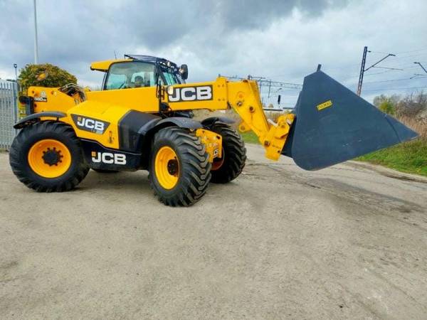 Погрузчик JCB 550-80 (2019)