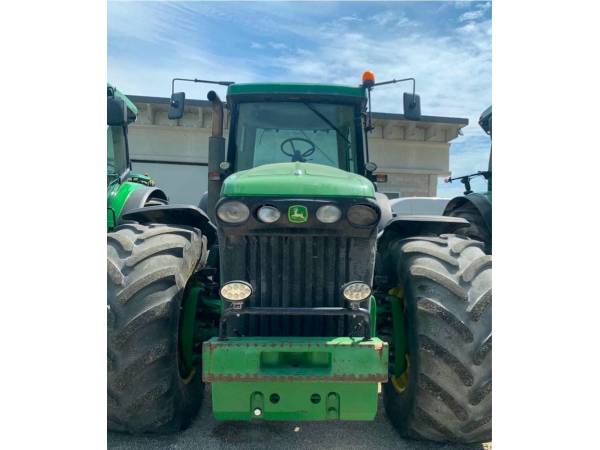 Трактор John Deere 8220 (2004)