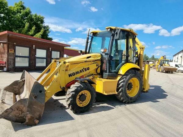 Экскаватор-погрузчик Komatsu WB93S-5E0 (2008)
