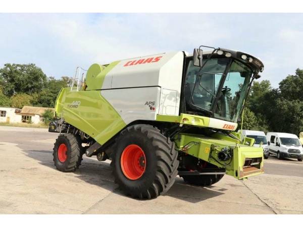Комбайн Claas Tucano 440 (2013)