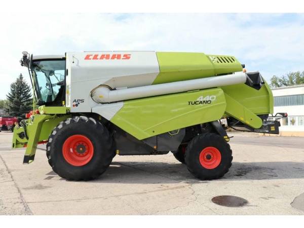 Комбайн Claas Tucano 440 (2013)