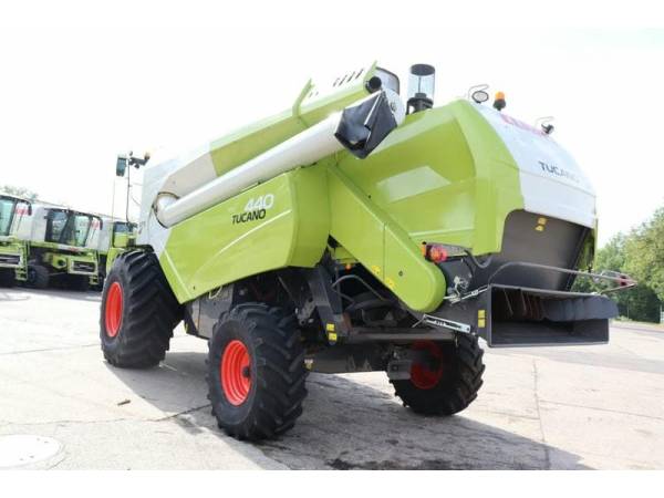 Комбайн Claas Tucano 440 (2013)