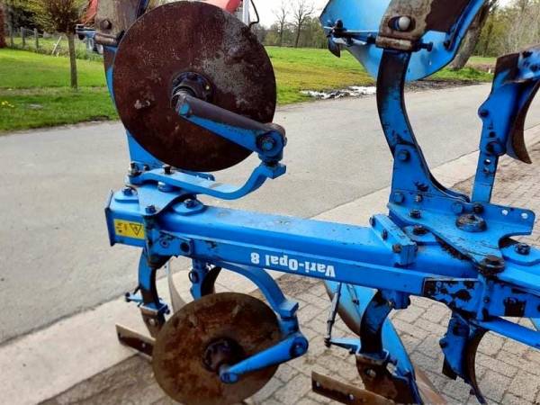 Плуг оборотный Lemken VariOpal 8 6 корпусов (2006)
