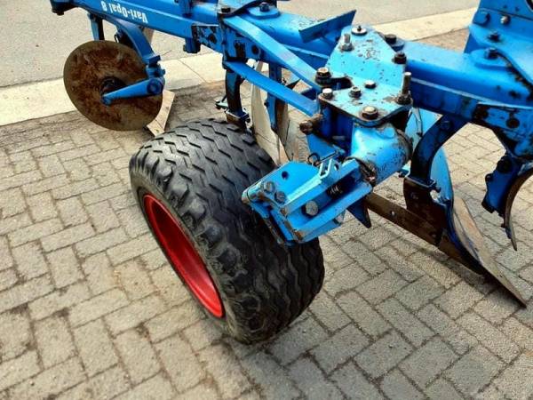 Плуг оборотный Lemken VariOpal 8 6 корпусов (2006)