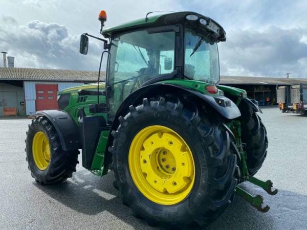 Трактор John Deere 6130 R (2015)