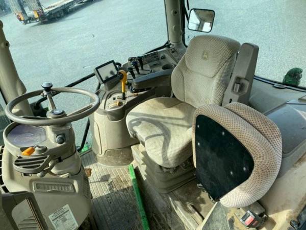 Трактор John Deere 6130 R (2015)