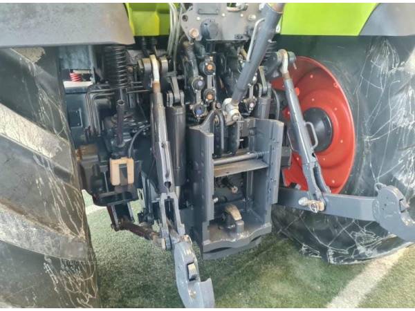 Трактор Claas Axion 620 CIS (2015)