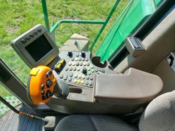Комбайн John Deere S 560 (2009)