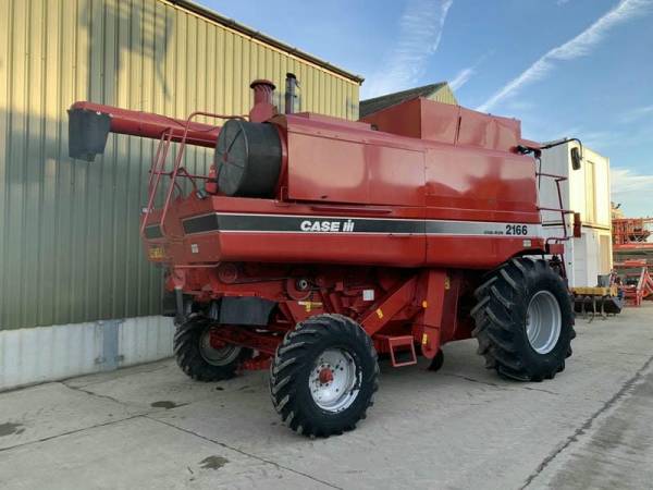 Комбайн Case IH 2166 (1996)