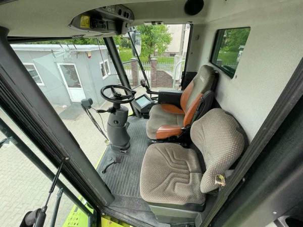 Комбайн Claas Lexion 570  (2006)