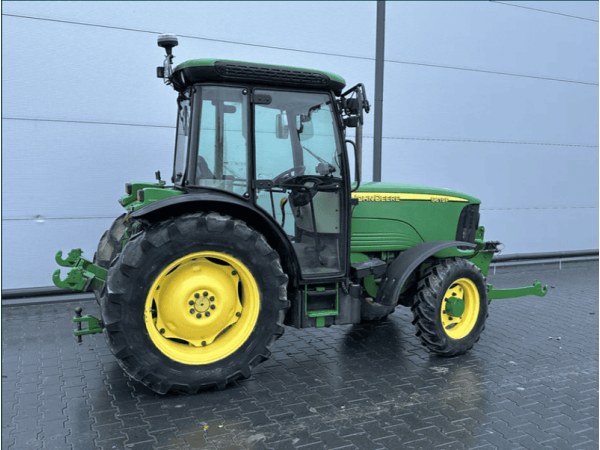 Трактор John Deere 5615F (2006)