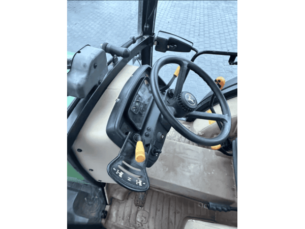 Трактор John Deere 5615F (2006)