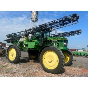 Самохідний обприскувач John Deere 4710