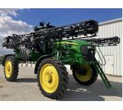 Самохідний обприскувач John Deere 4830