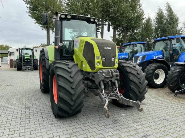 Трактор Claas Axion 840 (2007)