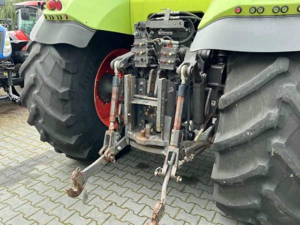 Трактор Claas Axion 840 (2007)