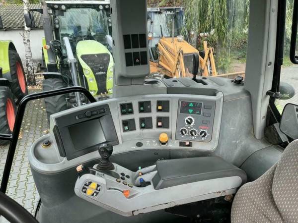 Трактор Claas Axion 840 (2007)