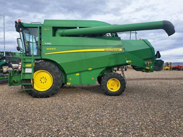 Комбайн John Deere W 440 (2019)