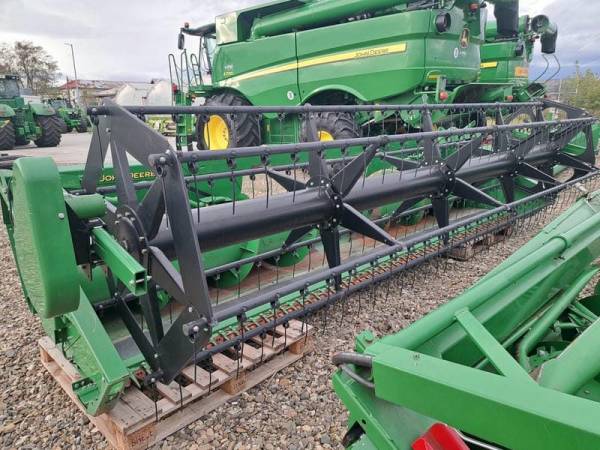 Комбайн John Deere W 440 (2019)
