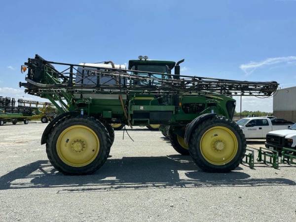 Самохідний обприскувач John Deere 4830 (2007)