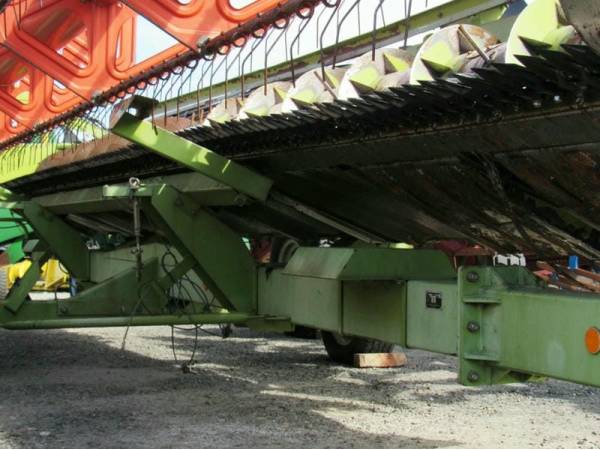 Жатка зернова Claas C900 (2002)