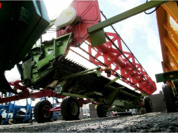 Жатка зернова Claas C900 (2002)