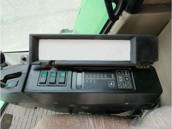 Комбайн John Deere 2264 (2000)