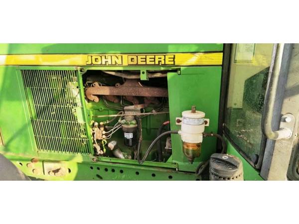 Трактор John Deere 6610 (1999)
