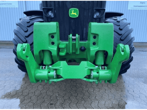 Трактор John Deere 8335 R (2014)