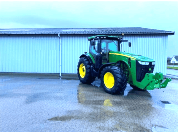 Трактор John Deere 8335 R (2014)