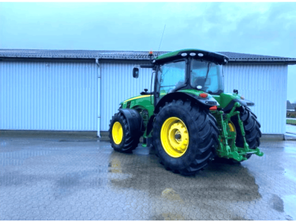 Трактор John Deere 8335 R (2014)