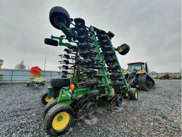 Сівалка пневматична John Deere 1890 (2013)
