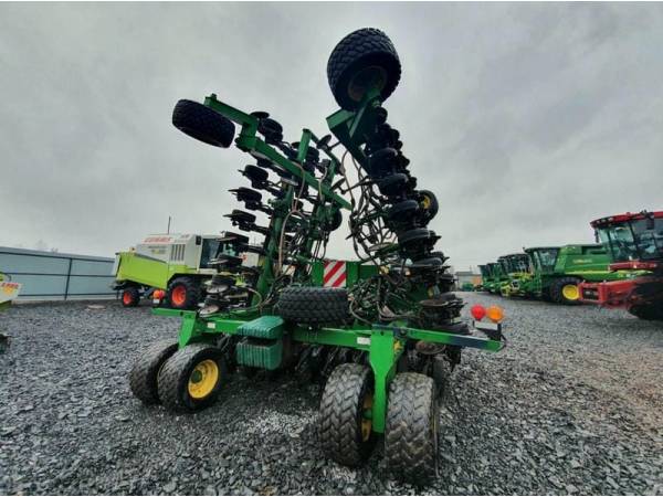 Сівалка пневматична John Deere 1890 (2013)
