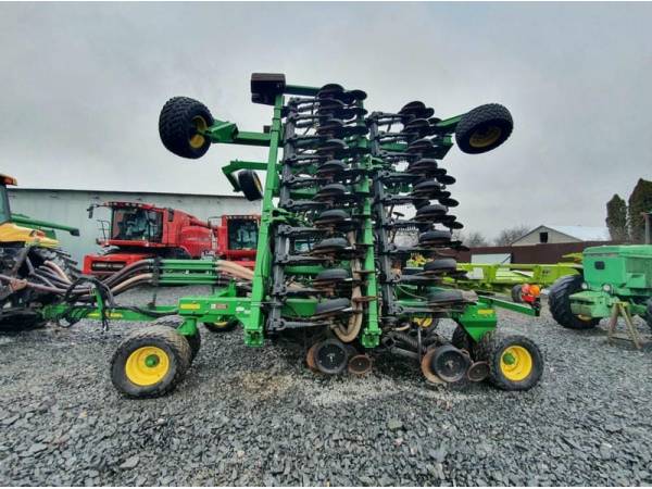 Сівалка пневматична John Deere 1890 (2013)