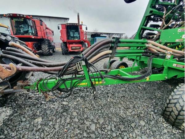 Сівалка пневматична John Deere 1890 (2013)
