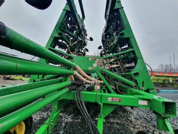 Сівалка пневматична John Deere 1890 (2013)