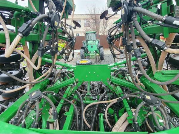 Сівалка пневматична John Deere 1890 (2013)